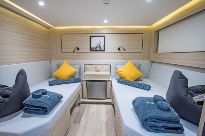 Twin, Lower deck (Liten).JPG