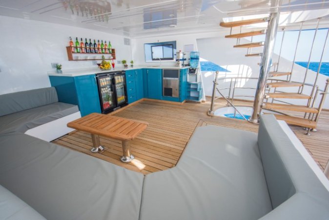 Upper Deck - Bar (2) (Liten).JPG