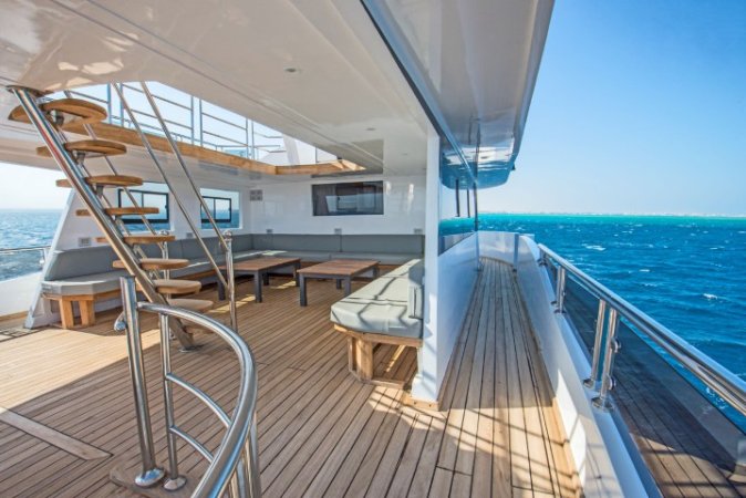 Upper Deck (4) (Liten).JPG