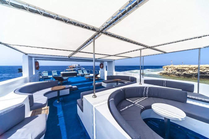 Upper-sundeck-2 (Anpassat).jpeg