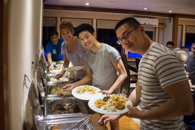 Emperor-Virgo-dining-and-food (Liten).jpg