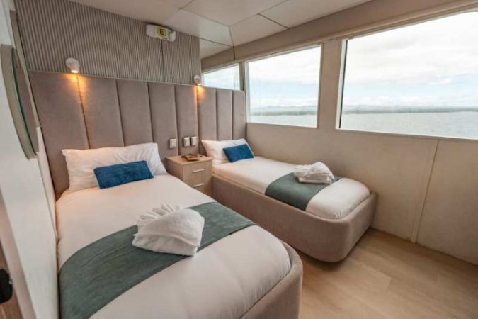 Galapagos-Liveaboard-Humboldt (19).jpg