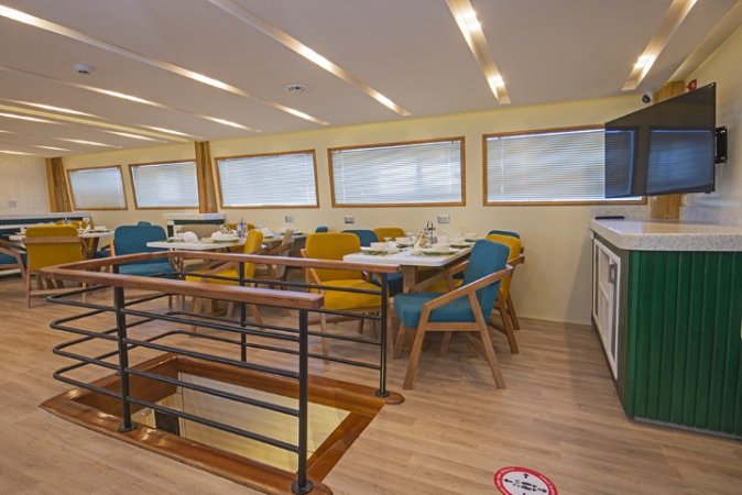 MY Sea Serpent Excellence (4).jpg