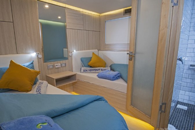 Sea Serpent Excellence Lower deck cabin 1.jpg