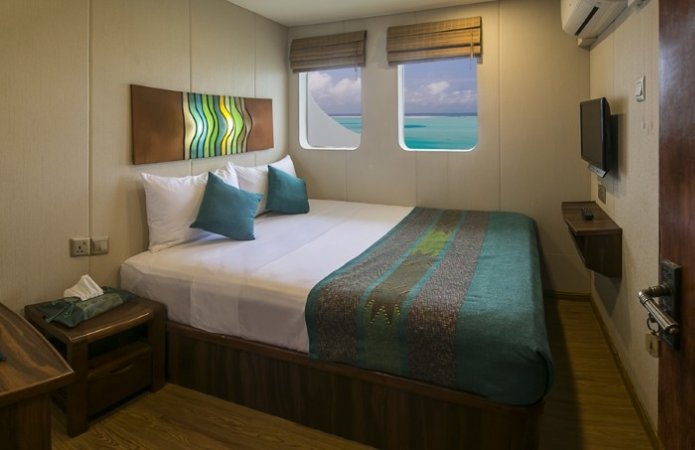 Double-main-carpe-diem (2) (Anpassat).jpg