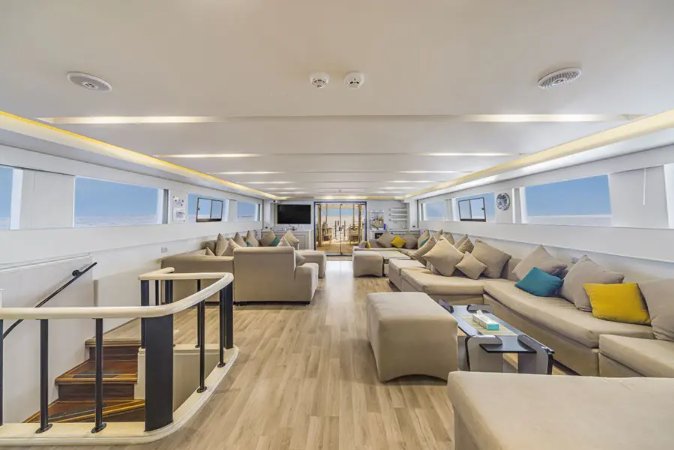 SS Grand_Salon Behind_lg.webp