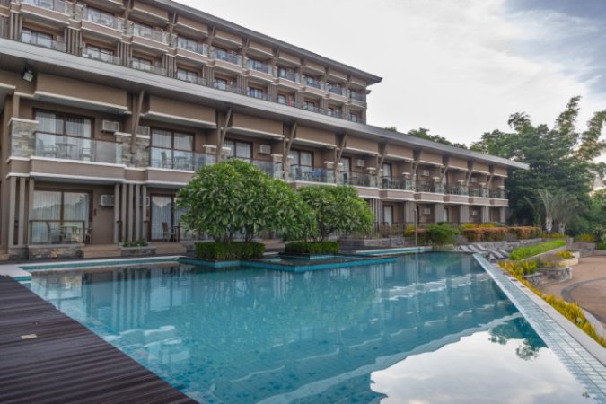 Zuri Resort - Coron (1) (Liten).jpg