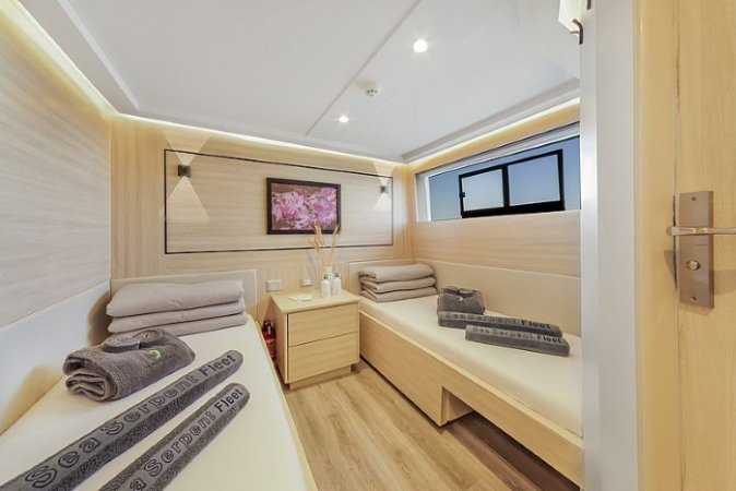 sea-serpent-contessa-mia (9) (Anpassat).jpg