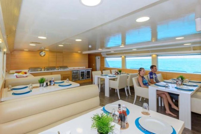 MY_Blue (4) (Liten).jpg