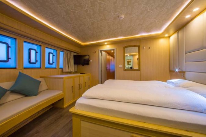 MY_Blue (22) (Liten).jpg