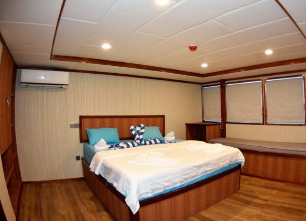 Emperor Leo Maldives (9).jpg