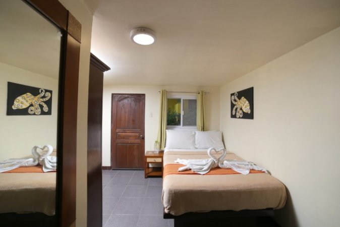 Anilao-Filippinerna (68) (Anpassat).jpg